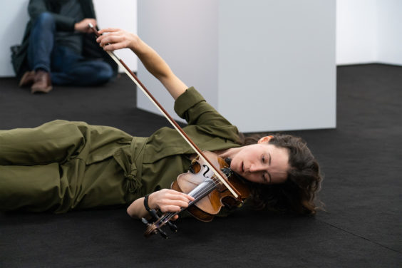 Ari Benjamin Meyers: Solo for Ayumi, Performance-Ausstellung, 18. Januar 2020