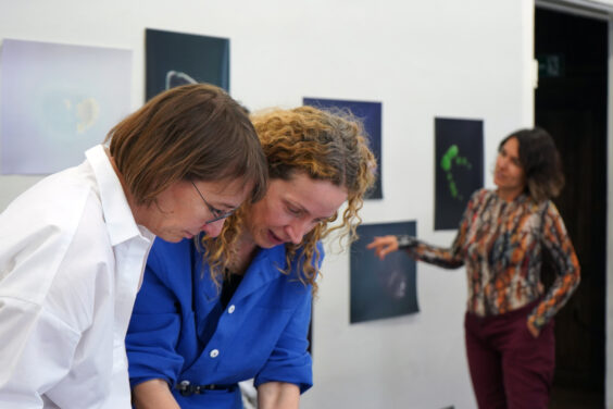 Workshop at KW Institute for Contemporary Art, Berlin, on May 31, 2024 for the upcoming exhibition “Labor Lab” by Sarah Ancelle Schönfeld in the Project Space of the Schering Stiftung 2024, Berlin