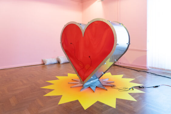 Installationsansicht von „Rehearsal Room“, Nicole L'Huillier, 36. Ljubljana Biennale of Graphic Arts, 2025