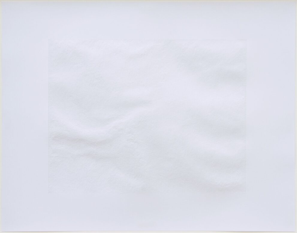 Tom Chamberlain, „Ohne Titel“, 2008, Nadelstiche in Papier, 24 x 31 cm